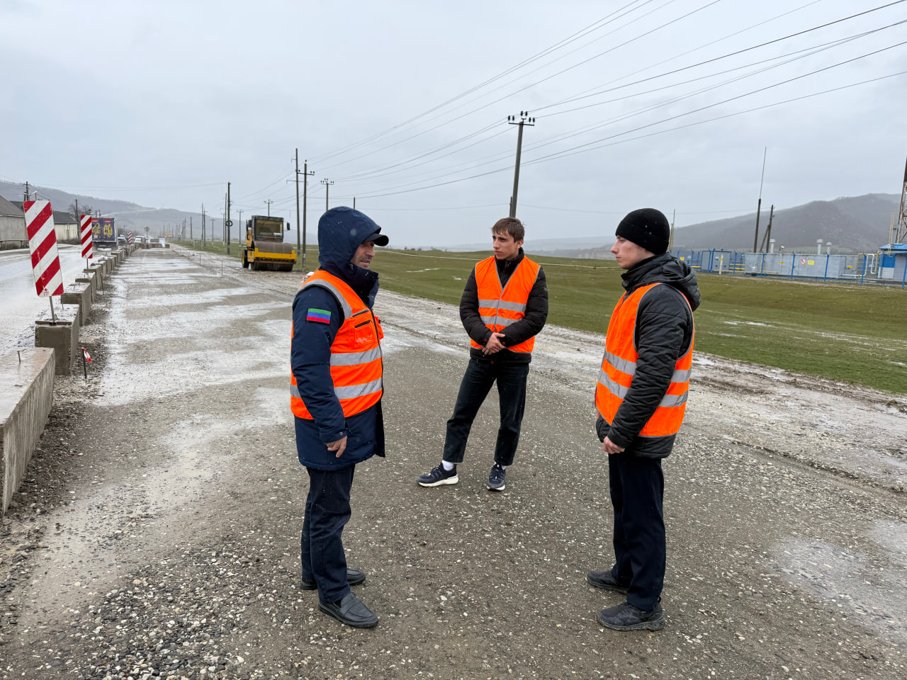 Студенты АДК ознакомились с ходом капремонта дороги Хасавюрт – Тлох